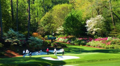 A Guide to Etiquette at The Masters Golf Tournament - Roadtrips