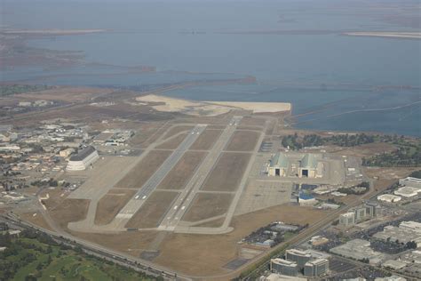 Google to lease Moffett Airfield from NASA to use as home for its ...