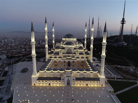 12 most famous mosques in Istanbul you should visit now - Adventurous ...