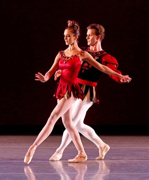 Pas de deux redux: New York City Ballet troupe returns with all-star ...