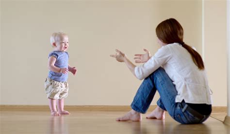 10 Ways to encourage your baby's first steps - The Children's Physio