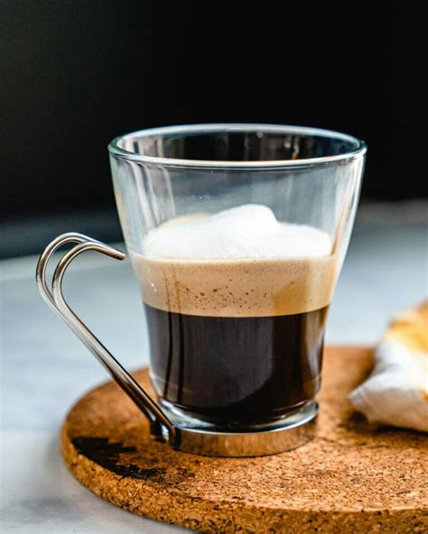 How to Make a Macchiato (The Right Way!) – A Couple Cooks