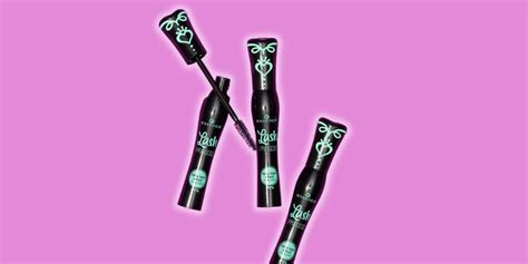 A Tube of This $5 Mascara Sells Every 10 Seconds - Betches