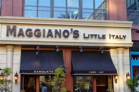 The Pastry Chef's Baking: Restaurant Review: Maggiano's