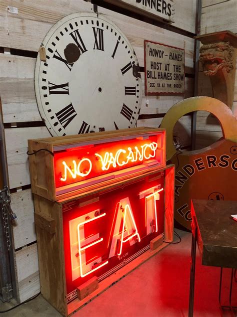 Vintage Neon Sign “No Vacancy” For Sale at 1stDibs