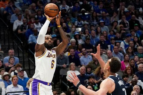 Lakers - Mavericks live updates: Final score, stats and highlights