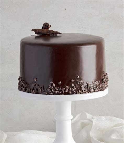 Sacher Cake Decorating Chocolate - Dark Chocolate Hazelnut- 13 lbs. - Sweet Fountains