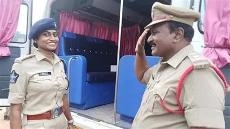 Andhra cop salutes daughter on duty, viral photo wins hearts | Latest ...