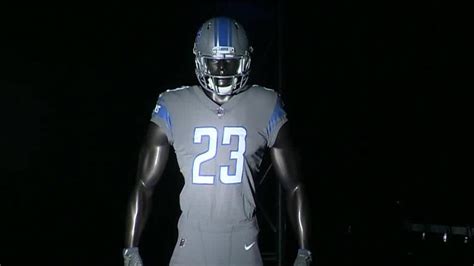 Detroit Lions unveil new, revamped jersey