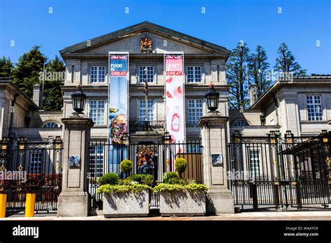 Japan, Honshu, Tokyo, British Embassy Building, 30075523 Stock Photo - Alamy