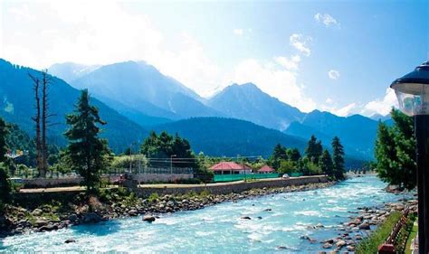 6 Nights 7 Days - Family Speical Kashmir Itinerary Srinagar Pahalgam Gulmarg Sonmarg Tour