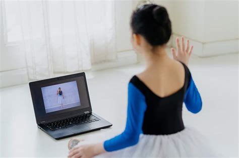 Online Dance Classes – Top 9 Reviews [UPDATE 2023] DanceBibles