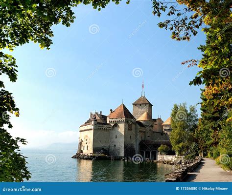 The Chillon Castle editorial image. Image of tree, tourism - 17356880