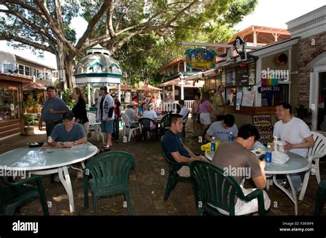 Bars and restaurants in Lahaina dock. Maui. Hawaii. Molokini excursion ...