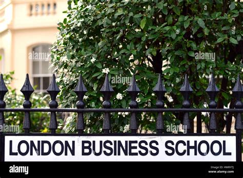 The london business school hi-res stock photography and images - Alamy