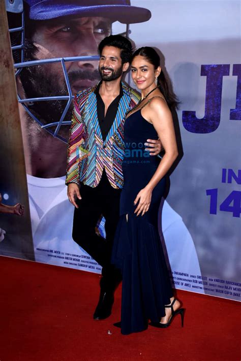 Photos Shahid Kapoor and Mrunal Thakur snapped at the second trailer launch of Jersey (7 ...