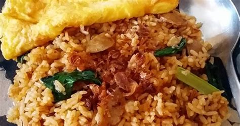 Resep Nasi Goreng Telur Dadar oleh HerlyZee - Cookpad