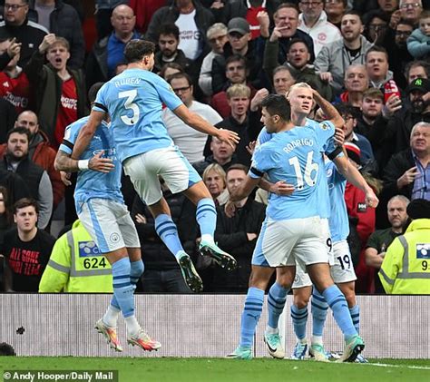 Man City vs Man United - Premier League: Live score team news and ...