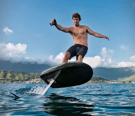 Fliteboard Series 2 Electric Hydrofoil is Great for Tricks | Hydrofoil ...