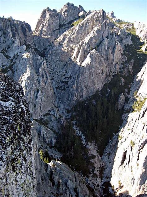 Castle Crags : Climbing, Hiking & Mountaineering : SummitPost