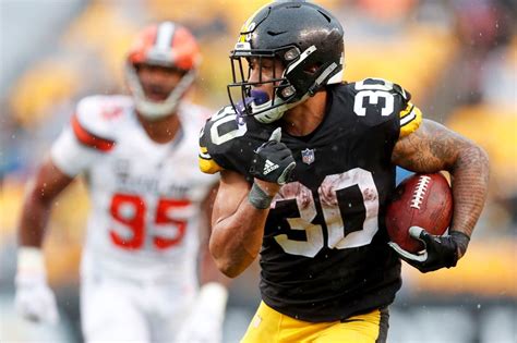 Why the James Conner contract situation is so hard to assess: analysis ...