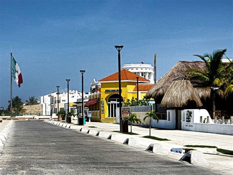 PROGRESO YUCATAN MEXICO - THE OTHER END OF SEAFRONT PROMENADE | Progreso mexico