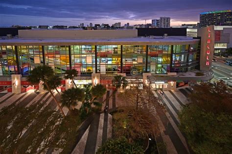 Regal South Beach Cinemas on Lincoln Road Mall in Miami Beach, Florida ...