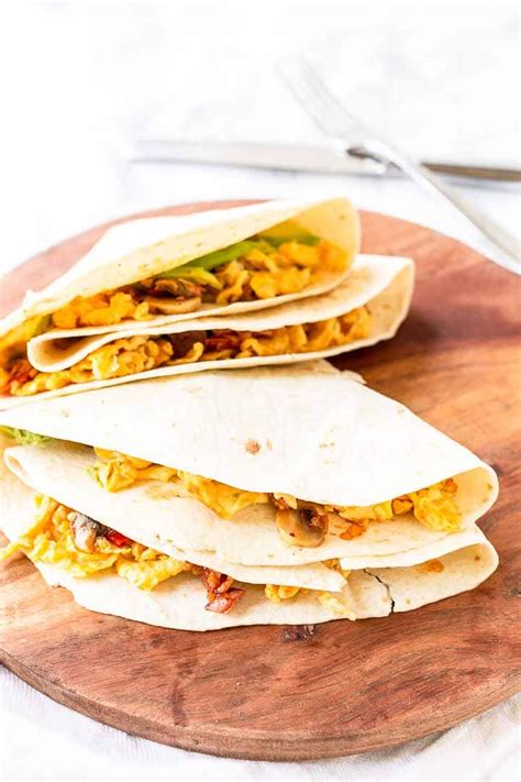 How To Make Breakfast Wrap - The Tortilla Channel