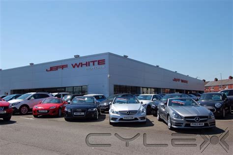 Jeff White Motors, Cardiff, 211 Ninian Park Road