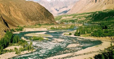 Gilgit: A Historical Gem Amidst Breathtaking Scenery - PaghalHub