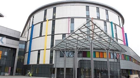 Cancer wards at Glasgow children's hospital will not reopen until May ...