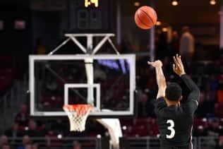 TCU Horned Frogs at Cincinnati Bearcats Basketball Fifth Third Arena ...