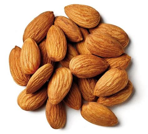 Non Flavoured Regular Almond Nut at Rs 680/kg | California Almond in ...