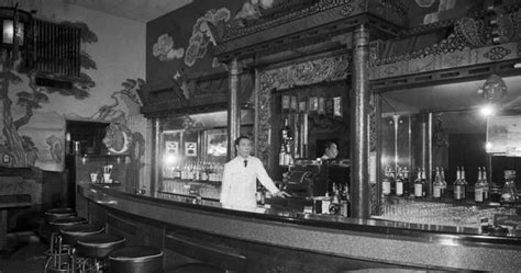 chicago speakeasy 1920s - Google Search | Chicago | Pinterest | Bartenders, Restaurant bar and ...