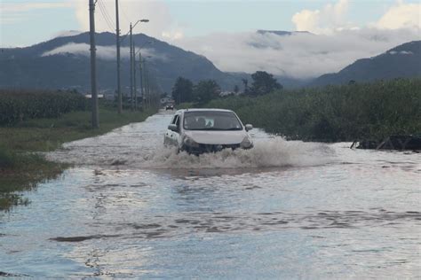 Heavy rain hits parts of Central Trinidad - Trinidad and Tobago Newsday