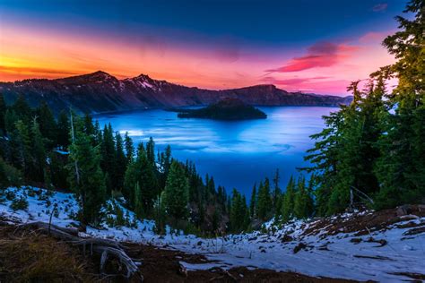 6 Best Hikes in Crater Lake National Park, Oregon