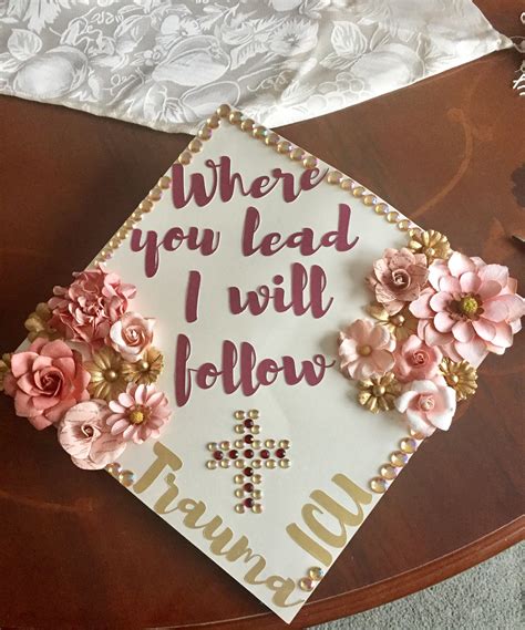 45 Graduation Cap Decoration Flowers Party Ideas https://sila ...