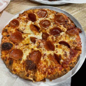 HIGHLAND PIZZA - 44 Reviews - 797 Robeson St, Fall River, MA - Yelp