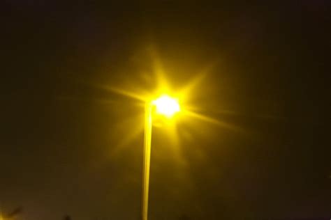 Why are streetlights orange? | Questions | Naked Scientists