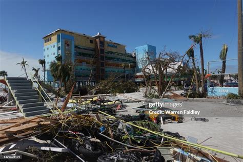 Hurricane Ian Fort Myers Beach High-Res Stock Photo - Getty Images