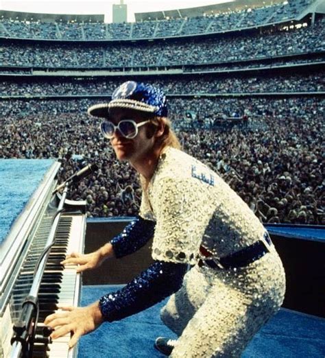 Elton John Concert Dodger Stadium 1975 - cherl12345 (Tamara) Photo (42628793) - Fanpop