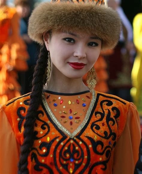 Not Found | Traditional outfits, Beautiful people, Women