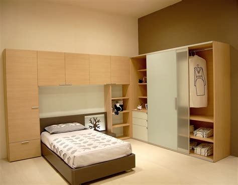 15 Modern Bedroom Wardrobe Design Ideas