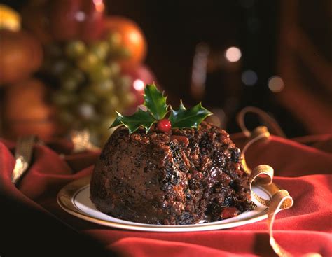 Slow cooker Christmas pudding recipe: the star of the festive show | Real Homes