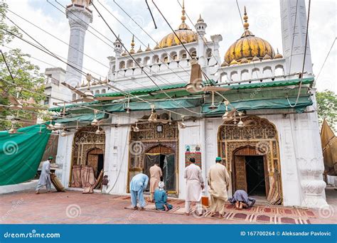 Lahore Sunehri Masjid Mosque 208 Editorial Stock Image - Image of indus, city: 167700264