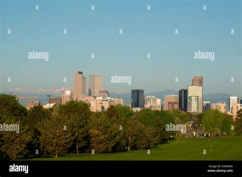 Denver skyline at sunrise Stock Photo - Alamy