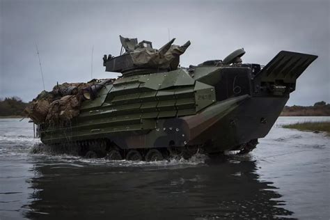 LVTP-7 / AAV-7 / AAVP-7A1 Amphibious Assault Vehicle