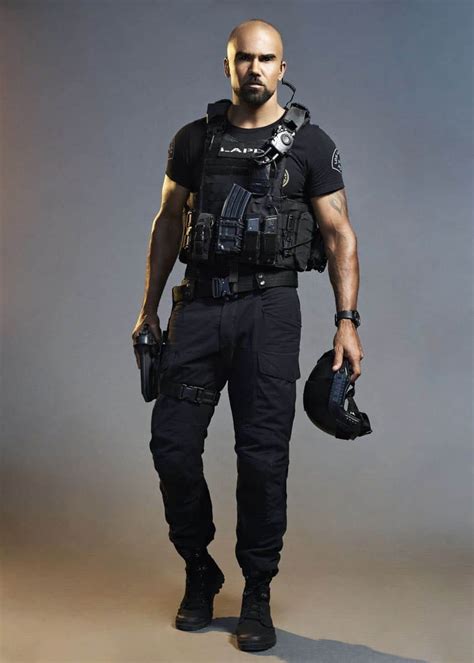 S.W.A.T. Season 1 Cast Promo Photos | SEAT42F