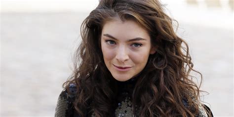 Lorde Sent Cupcakes To Bullied Singer Joe Irvine After Scathing Review | HuffPost