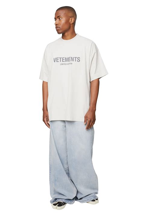 Vetements Logo Limited Edition T-shirt in Gray | Lyst